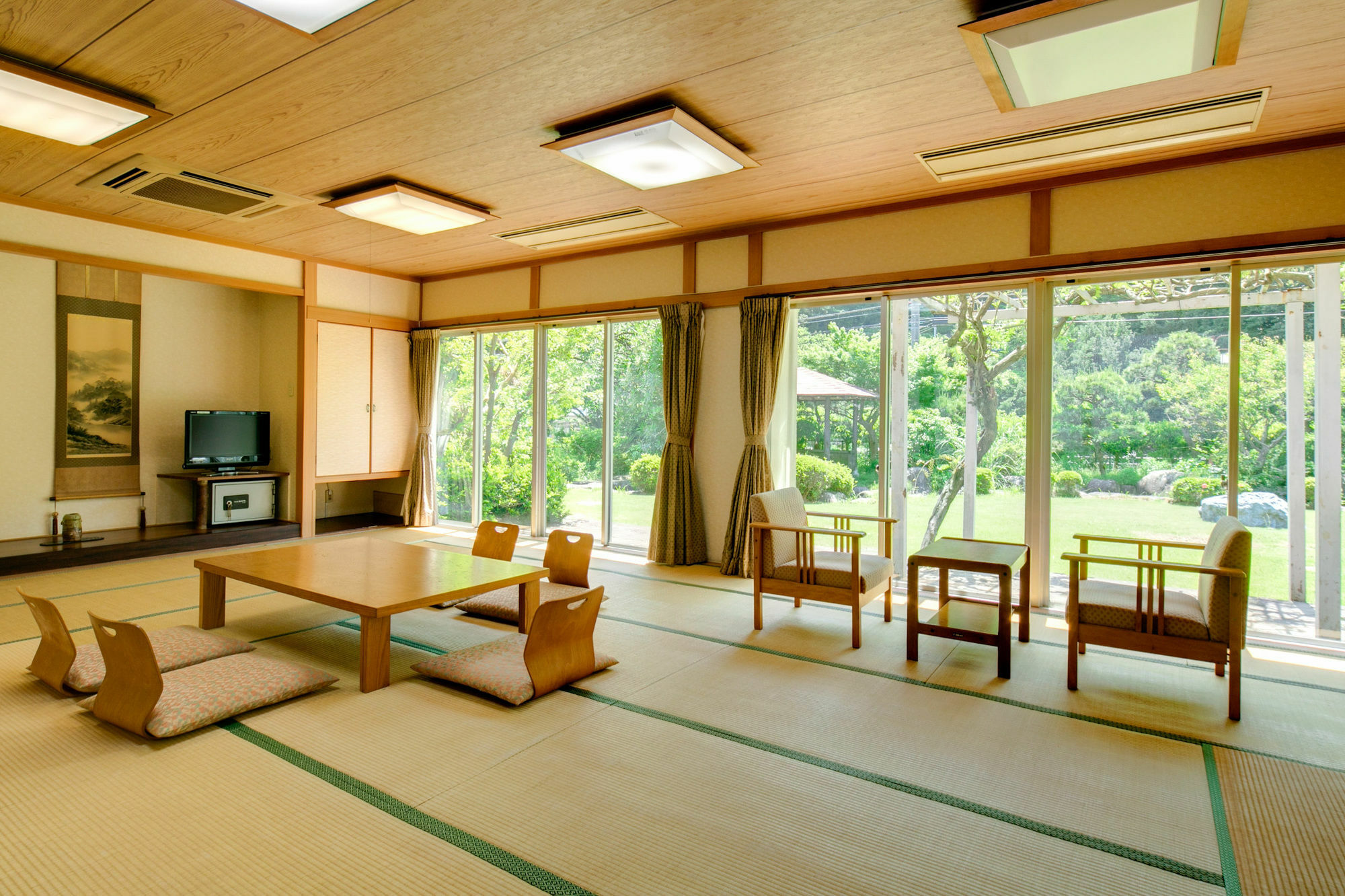 Hotel Yugawara-Onsen Manyoso Exterior foto